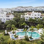 Vivi Homes - Casa Sereno - Lagoon - Pool - Garden - View Estepona