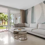 Vivi Homes - Casa Sereno - Lagoon - Pool - Garden - View