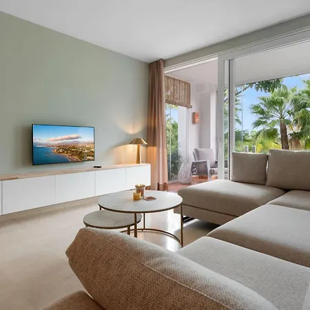 Vivi Homes - Casa Sereno Pool, Terrace & Garden *