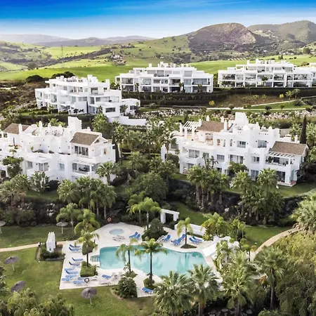 Vivi Homes - Casa Sereno Pool, Terrace & Garden