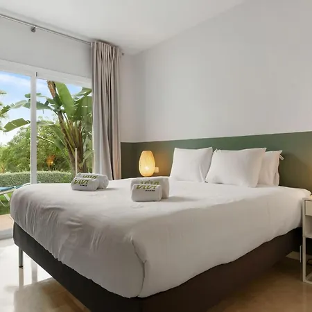 Vivi Homes - Casa Sereno Pool, Terrace & Garden Estepona