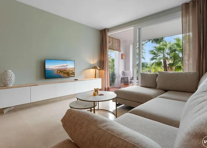 Vivi Homes - Casa Sereno - Lagoon - Pool - Garden - View *