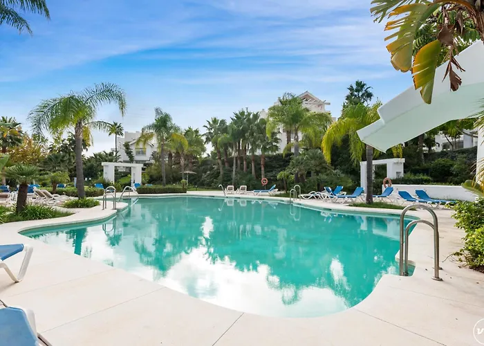 Vivi Homes - Casa Sereno - Lagoon - Pool - Garden - View Estepona