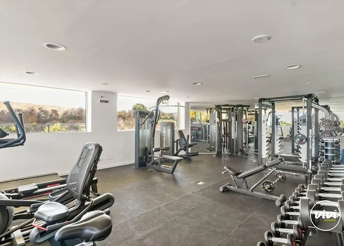 Vivi Homes - Casa Sereno - Lagoon - Pool - Garden - View *