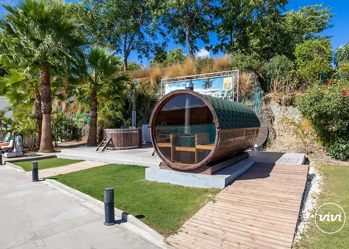 Vivi Homes - Casa Sereno - Lagoon - Pool - Garden - View Estepona